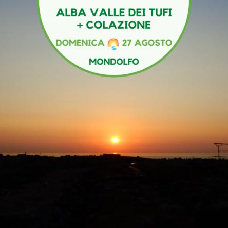 Camminata all'Alba alla Valle dei Tufi