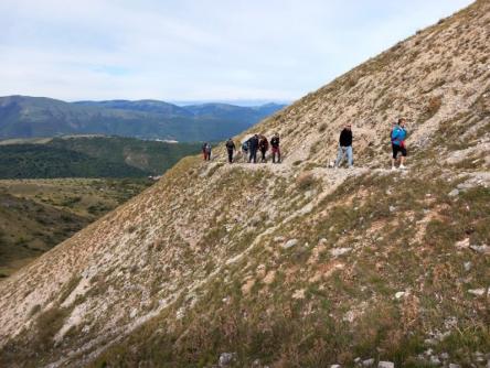 Lungo il Grande Anello dei Sibillini: da Cupi a Fiastra